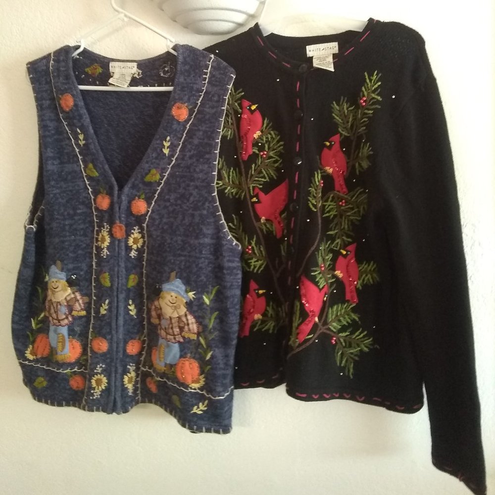 Set of 2 vintage holiday  sweaters☺️